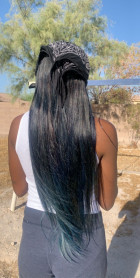 HAIR IS BOMB . came in 4-6 days  , SUPER SOFT