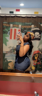 VERY FULL! I’m still wearing this wig, lace