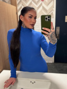 I have short hair so It looks funny in a pony