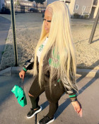 This wig is thick enough for me. It's beautif