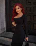 Hair is niceeee and full & true to length, la