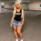 It is true to length,very soft, minimal shedd