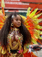 Don’t hesitate just BUY
Beautiful curls,