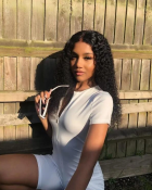 I highly recommend this wig to anyone in sear