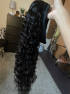 Hair is beautiful and soft with no smell. Goo