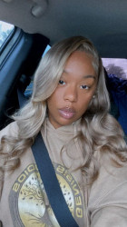 I am in love with this hair! It's great quali