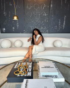 This wig is so pretty and it does seem true t