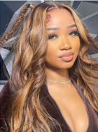 My hair came on time and came with lashes, a